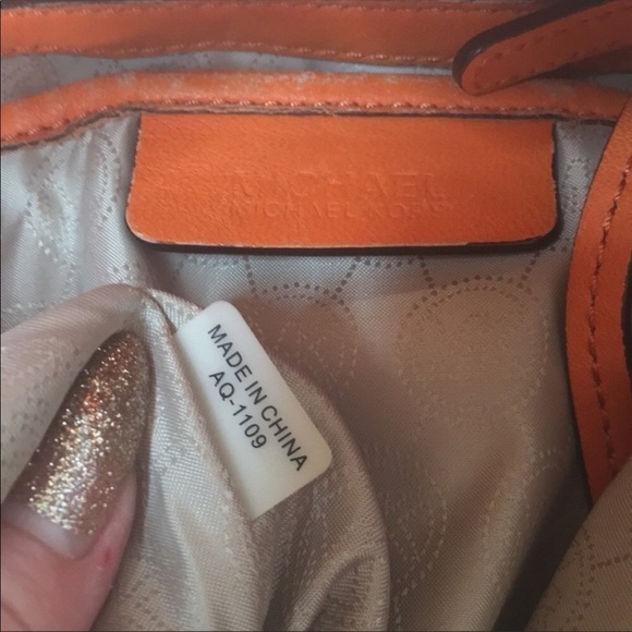 MICHAEL MICHAEL Kors Astor in Orange 🍊 - Picture 7 of 8